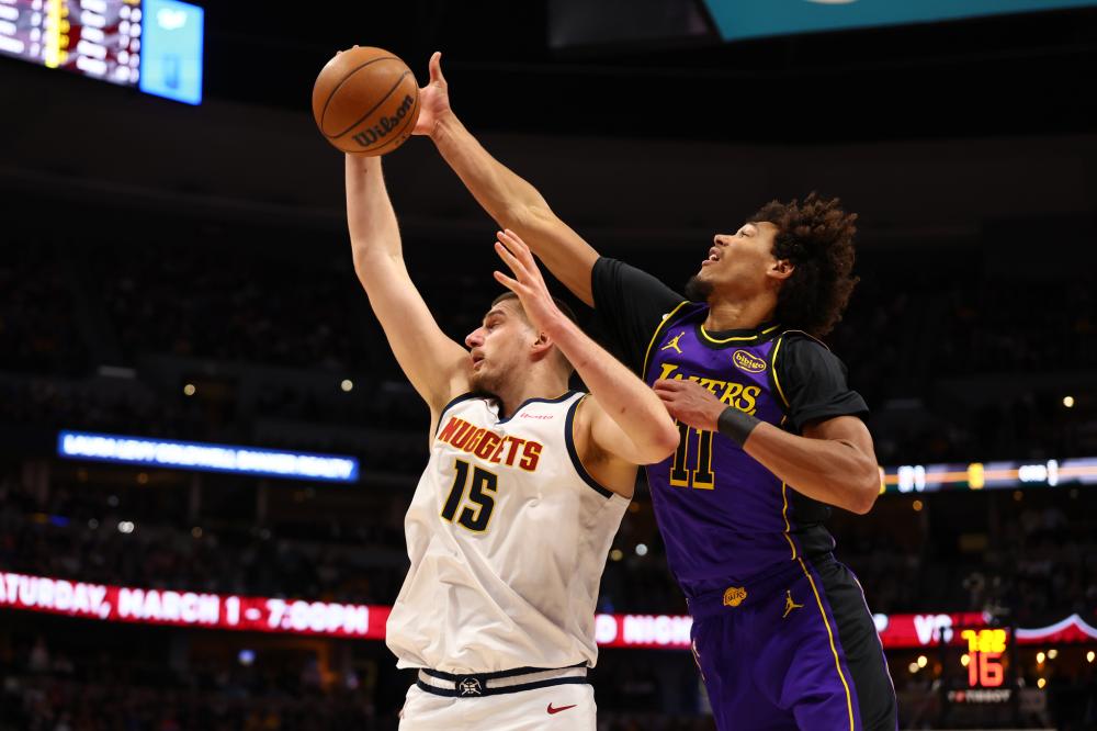 球增添了一 球增添了一